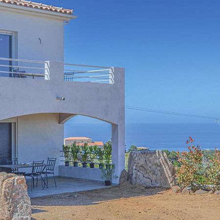 Awesome Apartment In Coti Chiavari With Kitchen Eksteriør bilde