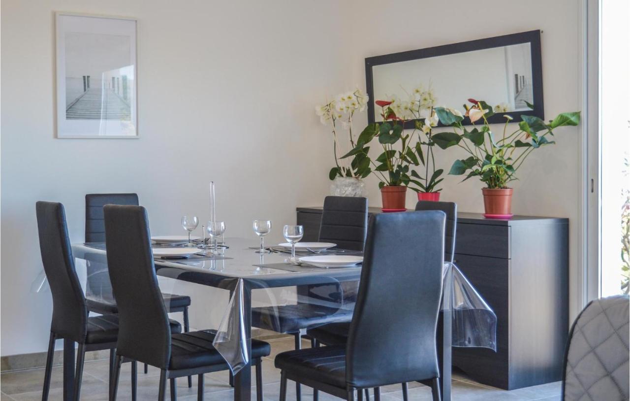 Awesome Apartment In Coti Chiavari With Kitchen Eksteriør bilde