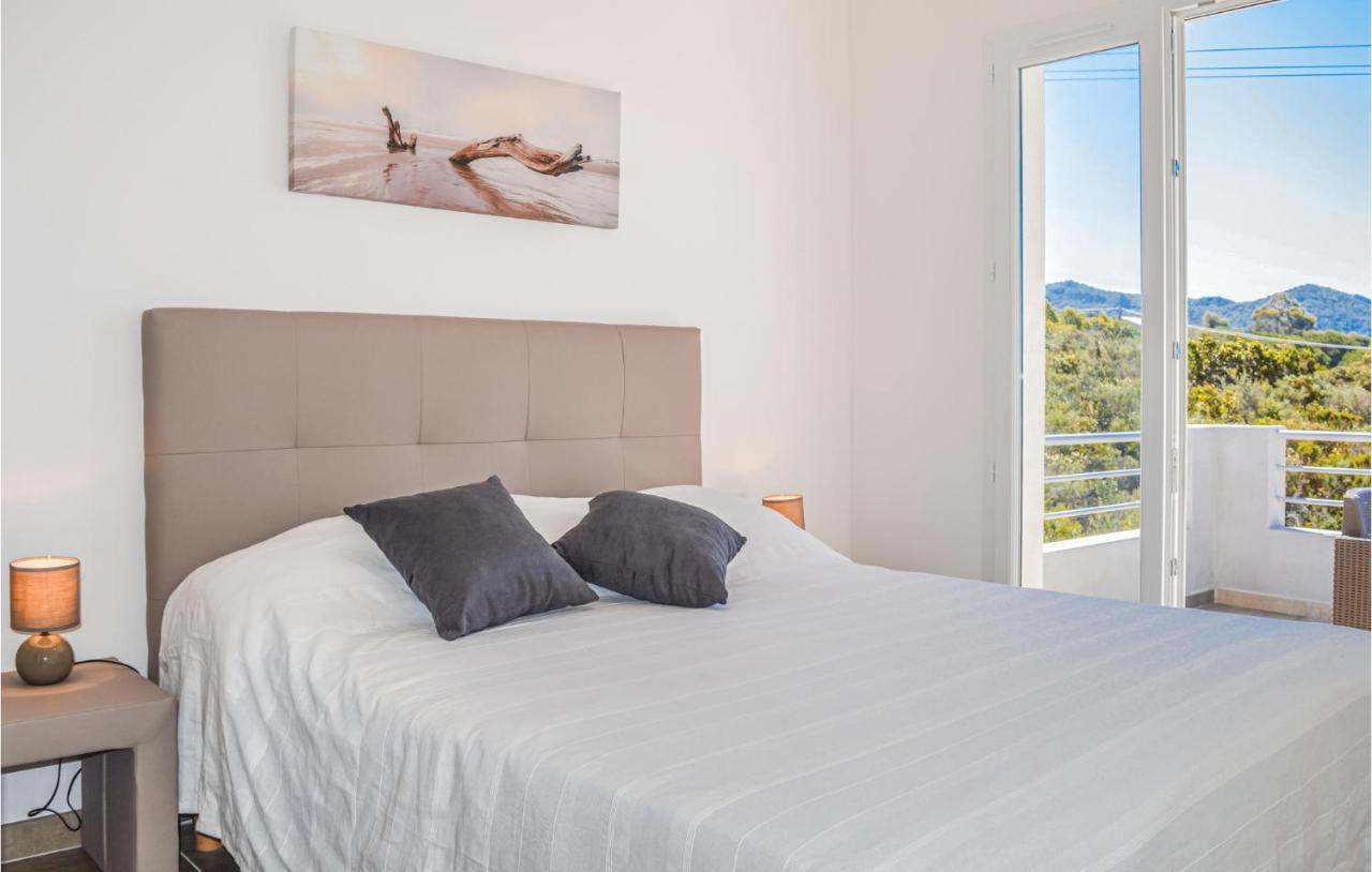 Awesome Apartment In Coti Chiavari With Kitchen Eksteriør bilde